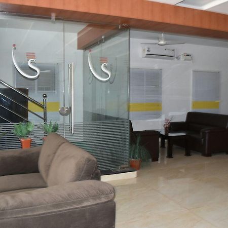 Surag Residency Hotel Tiruchirappalli Bagian luar foto