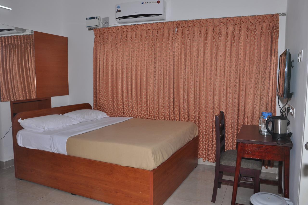 Surag Residency Hotel Tiruchirappalli Bagian luar foto