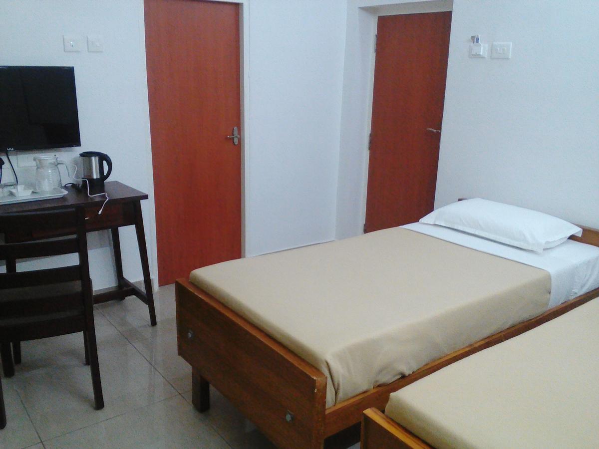 Surag Residency Hotel Tiruchirappalli Bagian luar foto