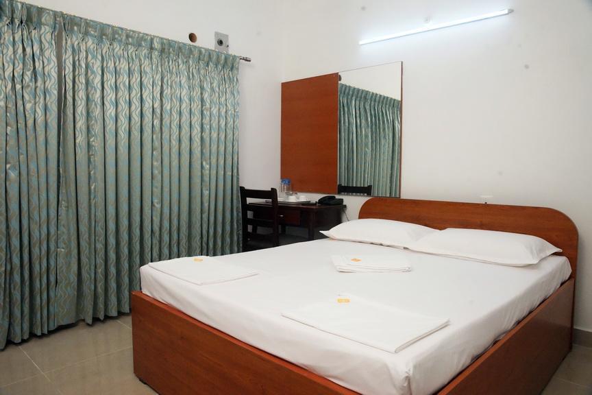 Surag Residency Hotel Tiruchirappalli Bagian luar foto