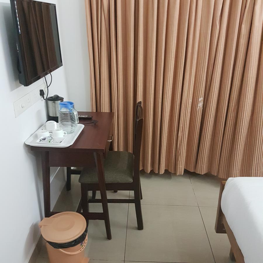 Surag Residency Hotel Tiruchirappalli Bagian luar foto